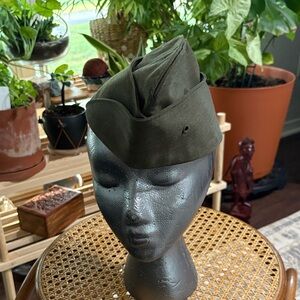 Army green garrison cap. Size 7